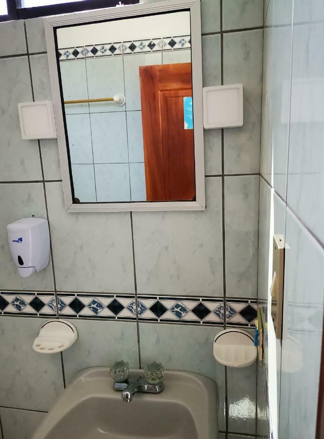 Hostal La Isla Del Descanso بْوُرتو فيلاميل المظهر الخارجي الصورة