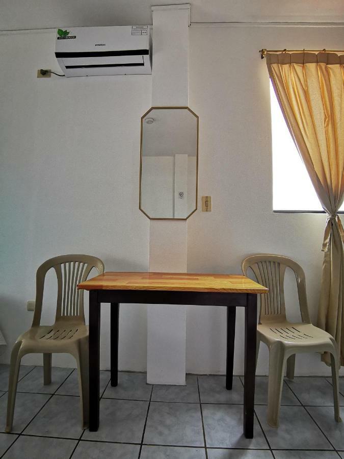 Hostal La Isla Del Descanso بْوُرتو فيلاميل المظهر الخارجي الصورة